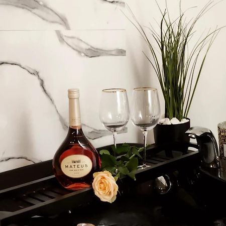 Logement Romantique Et Cosy Charleroi Eksteriør bilde